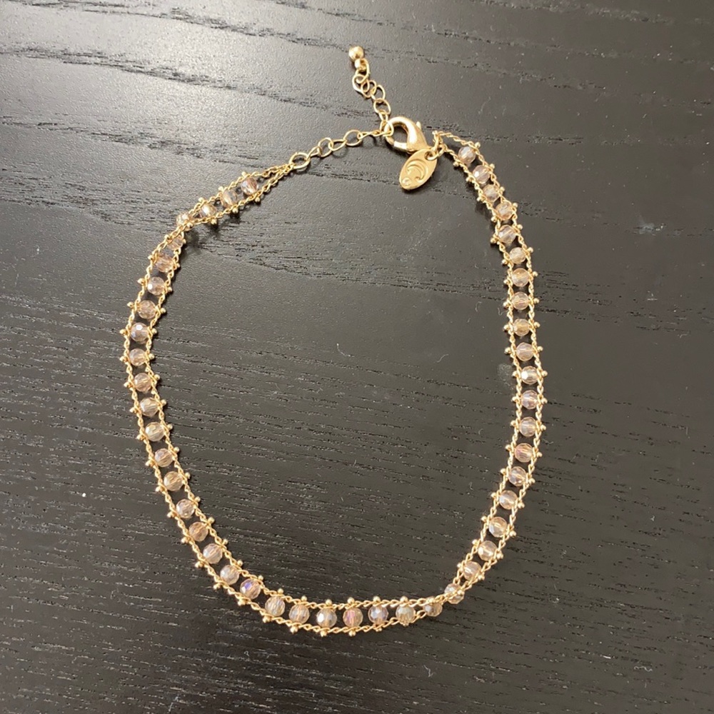 Gold choker necklace